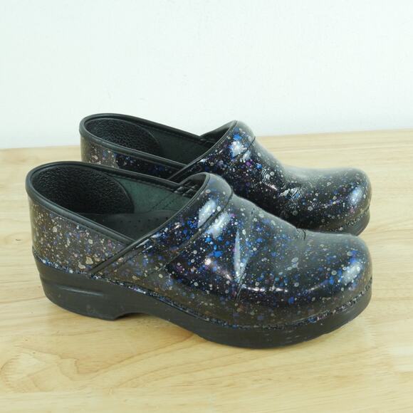 Dansko Size 38 Clogs Us 7 1/2 8 Black Patent Splatter Pattern Comfort Work Shoes - Picture 1 of 13